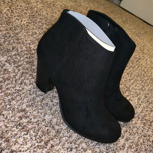 Black Short Wedge Boot